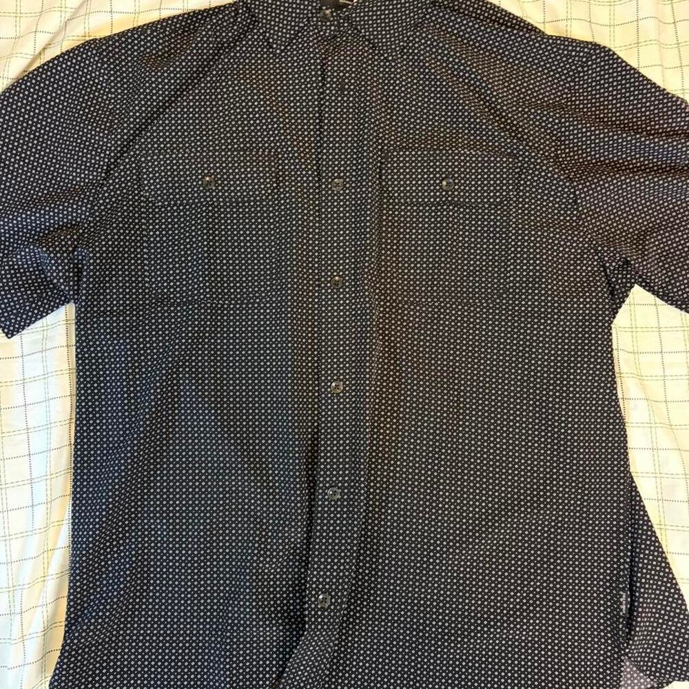 Kenneth Cole Black and White Polka Dot Button-Up Size 2XL